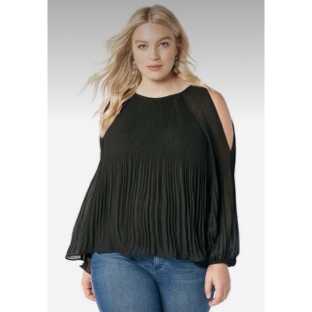 JustFab Pleated Cold Shoulder Top